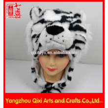 Hight calidad felpa cabeza de animal en forma de juguete de peluche blanco sombrero de tigre animal sombrero de invierno para niños adultos